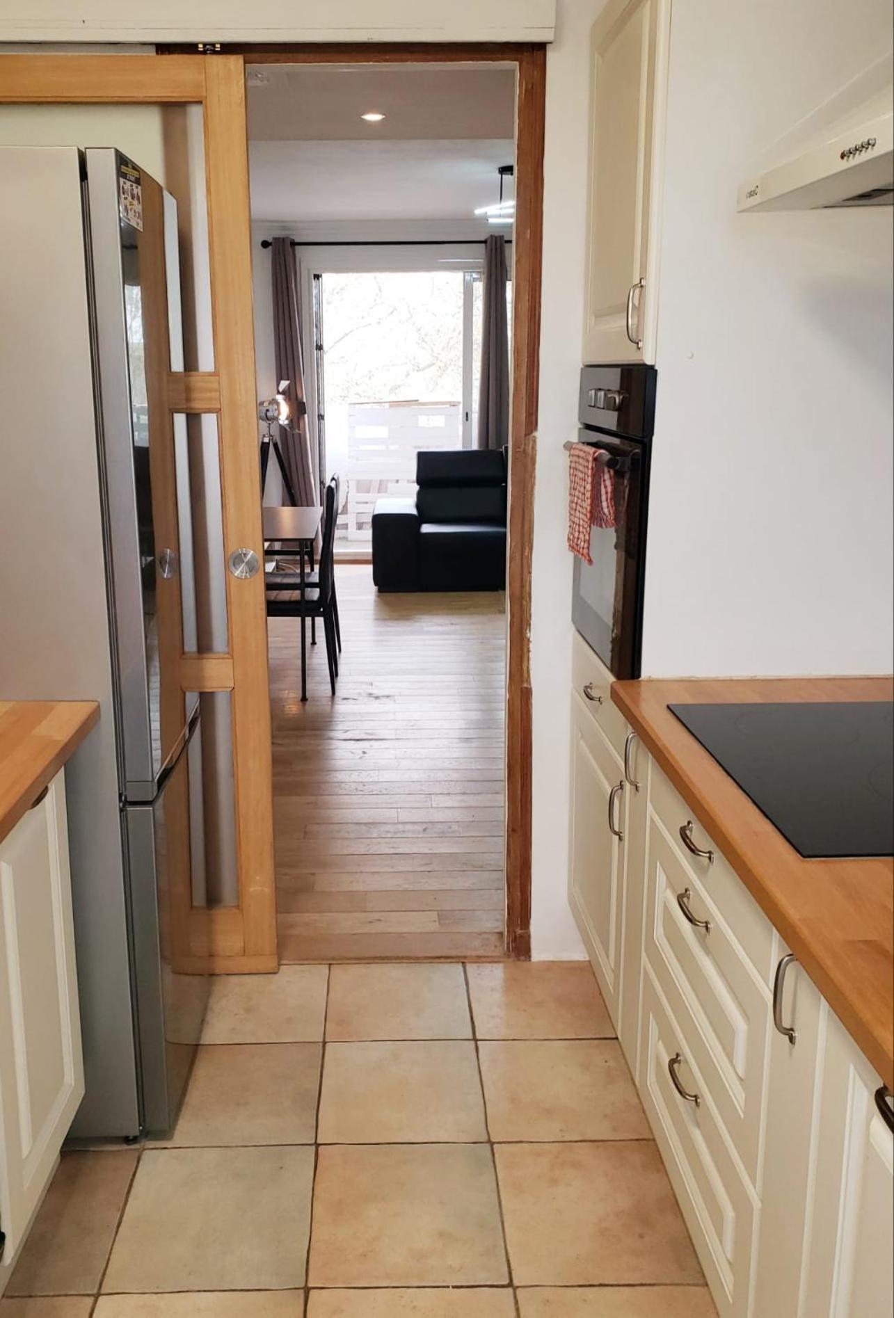 From 1 To 6 - Bathtubs In - Air Conditioned Residential - Self-arrival - Wifi - Netflix - Kitchen - Laundry - Parking Avignone
