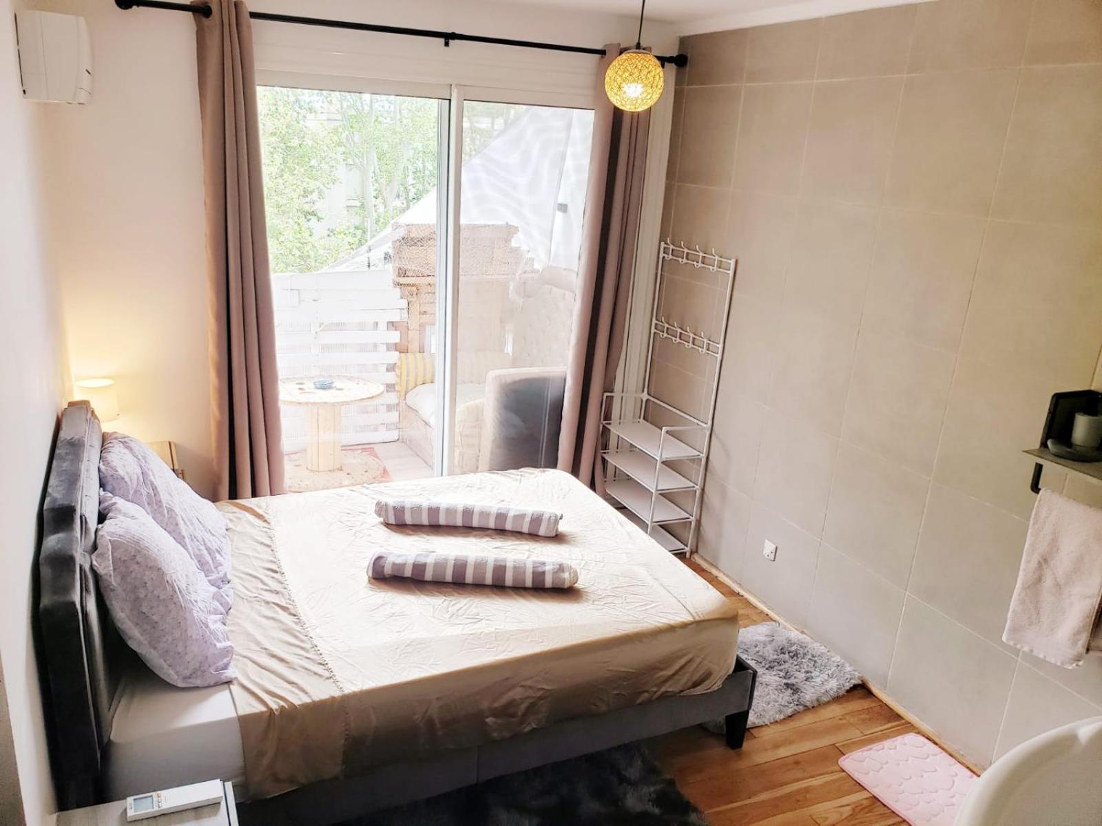 Appartamento From 1 To 6 - Bathtubs In - Air Conditioned Residential - Self-arrival - Wifi - Netflix - Kitchen - Laundry - Parking Avignone