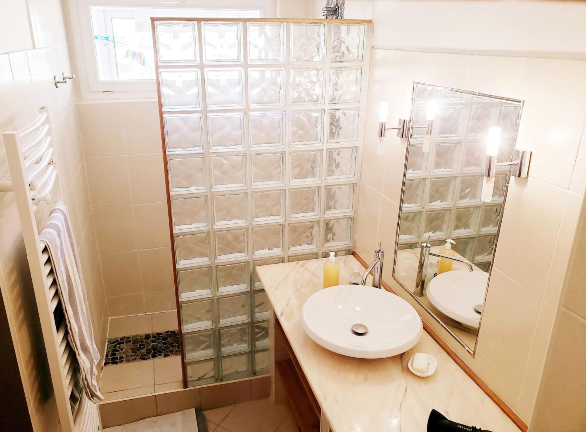 Apartment From 1 To 6 - Bathtubs In - Air Conditioned Residential - Self-arrival - Wifi - Netflix - Kitchen - Laundry - Parking *